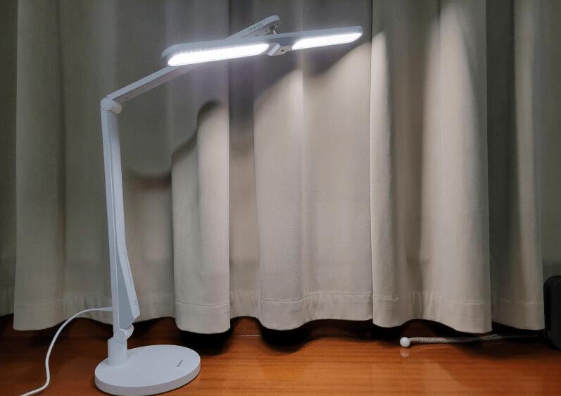 学生用哪种led护眼台灯好呢,防近视led护眼台灯怎么选择