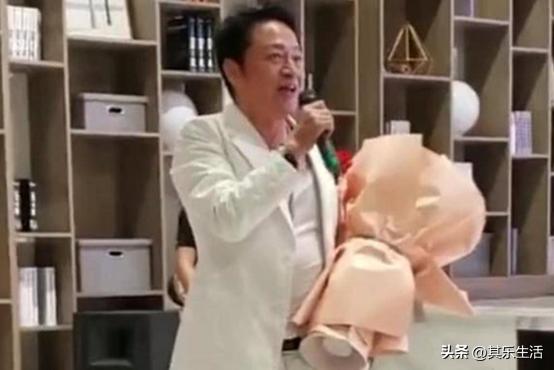 戏说慈禧感情片段,电视剧《戏说慈禧》每集简介