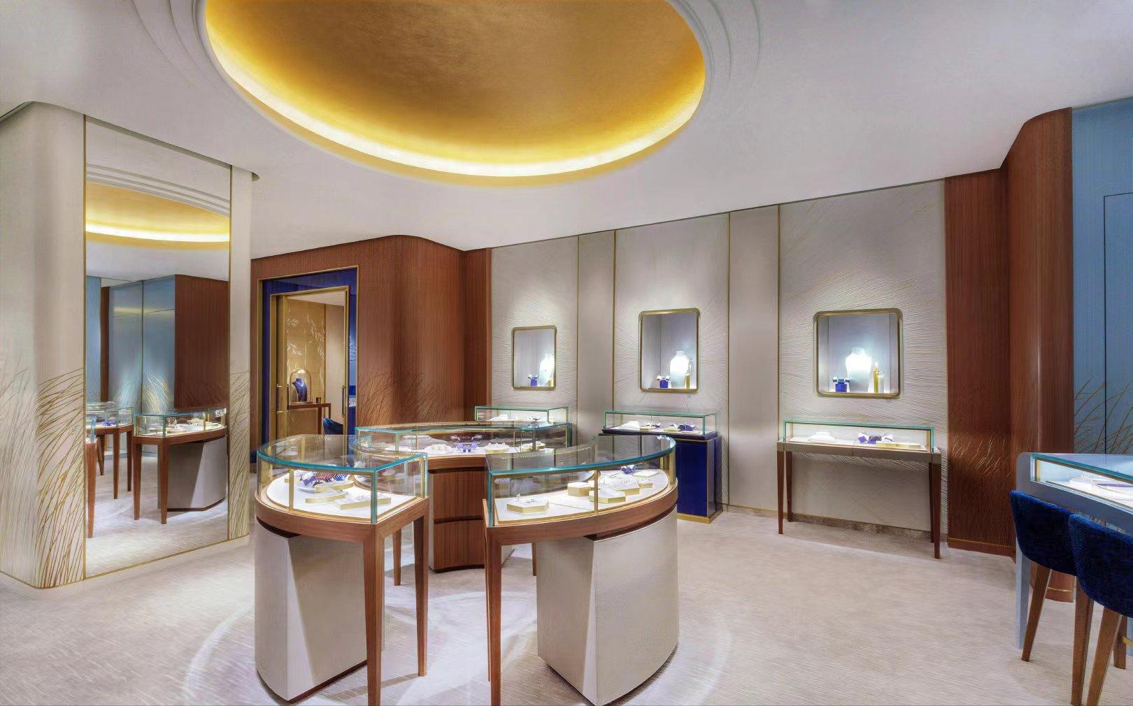 周大福计划再开5000家店,为什么珠宝店看着没什么客流,也没倒闭