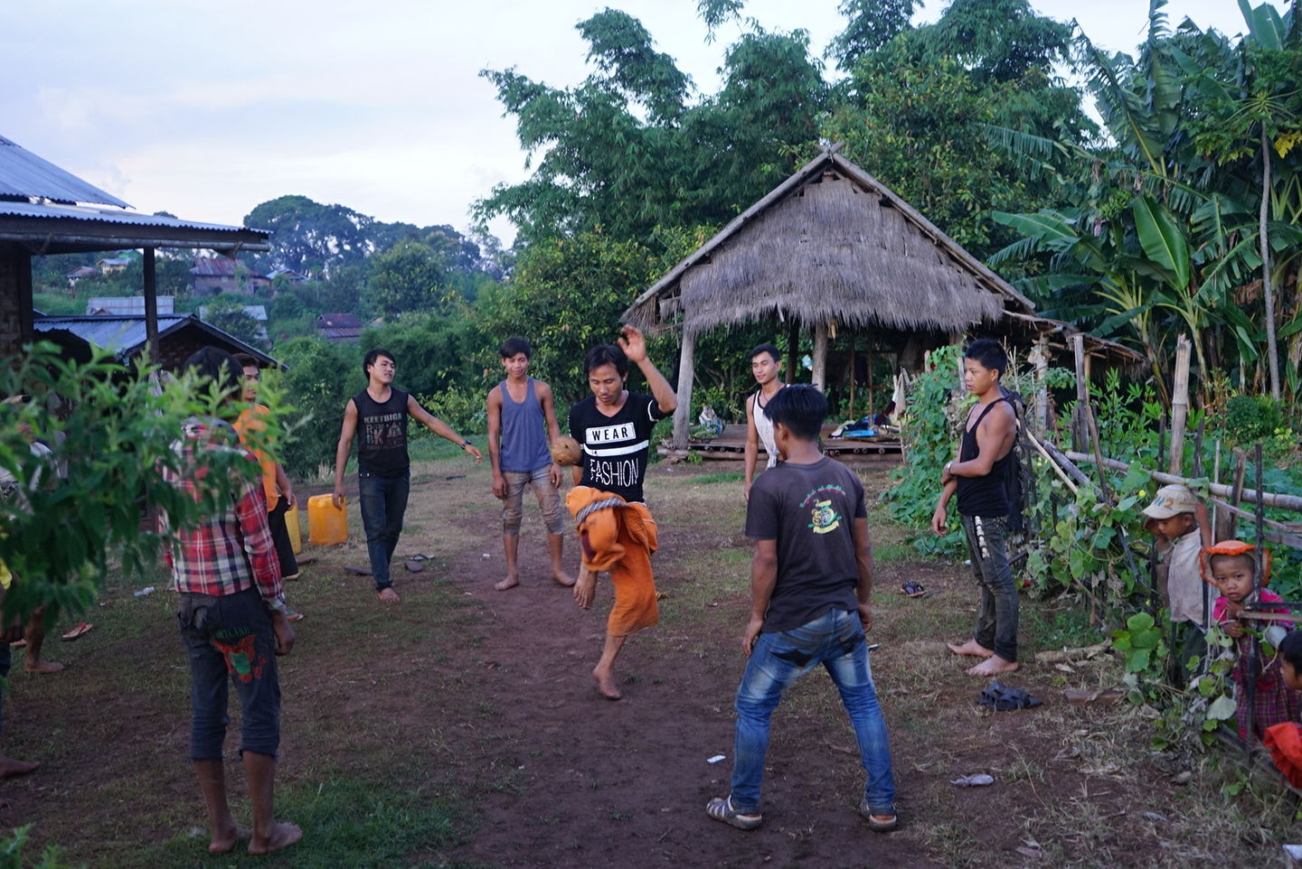 缅甸生活图片大全大图,真实拍摄缅甸人的真实生活