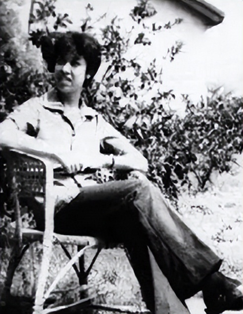 中国第一人变性成富商,我国内地首位变性人