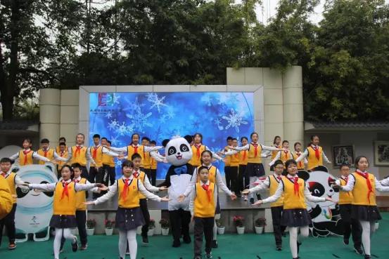 开学啦听听新生的感受,开学了看一下宿舍的环境