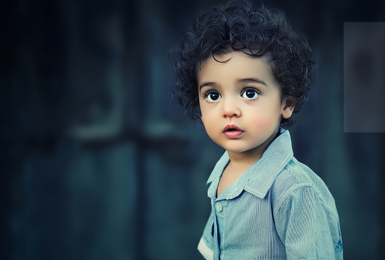 宝宝有点对眼长大能好吗,孩子对眼的话视力正常吗