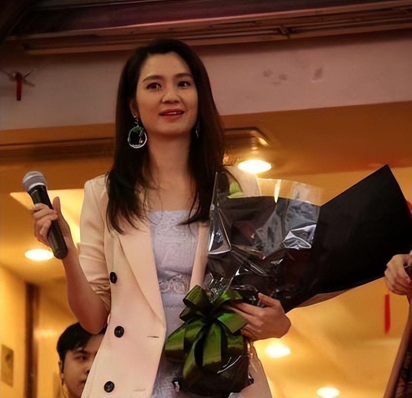 盘点足球巨星的儿子,足球球星娶明星