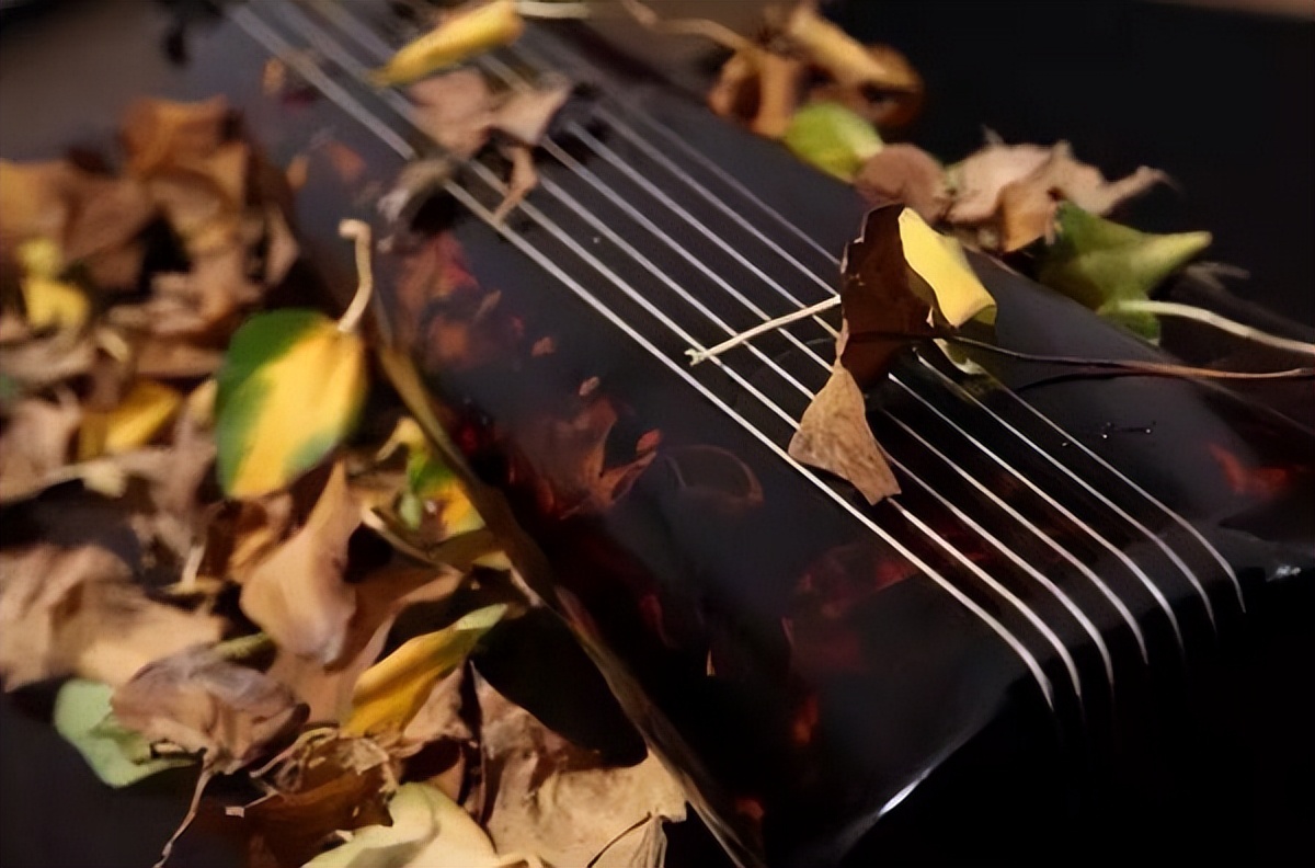 平安时期日本本土卧弹乐器和琴的使用与中国的七弦琴的辨析