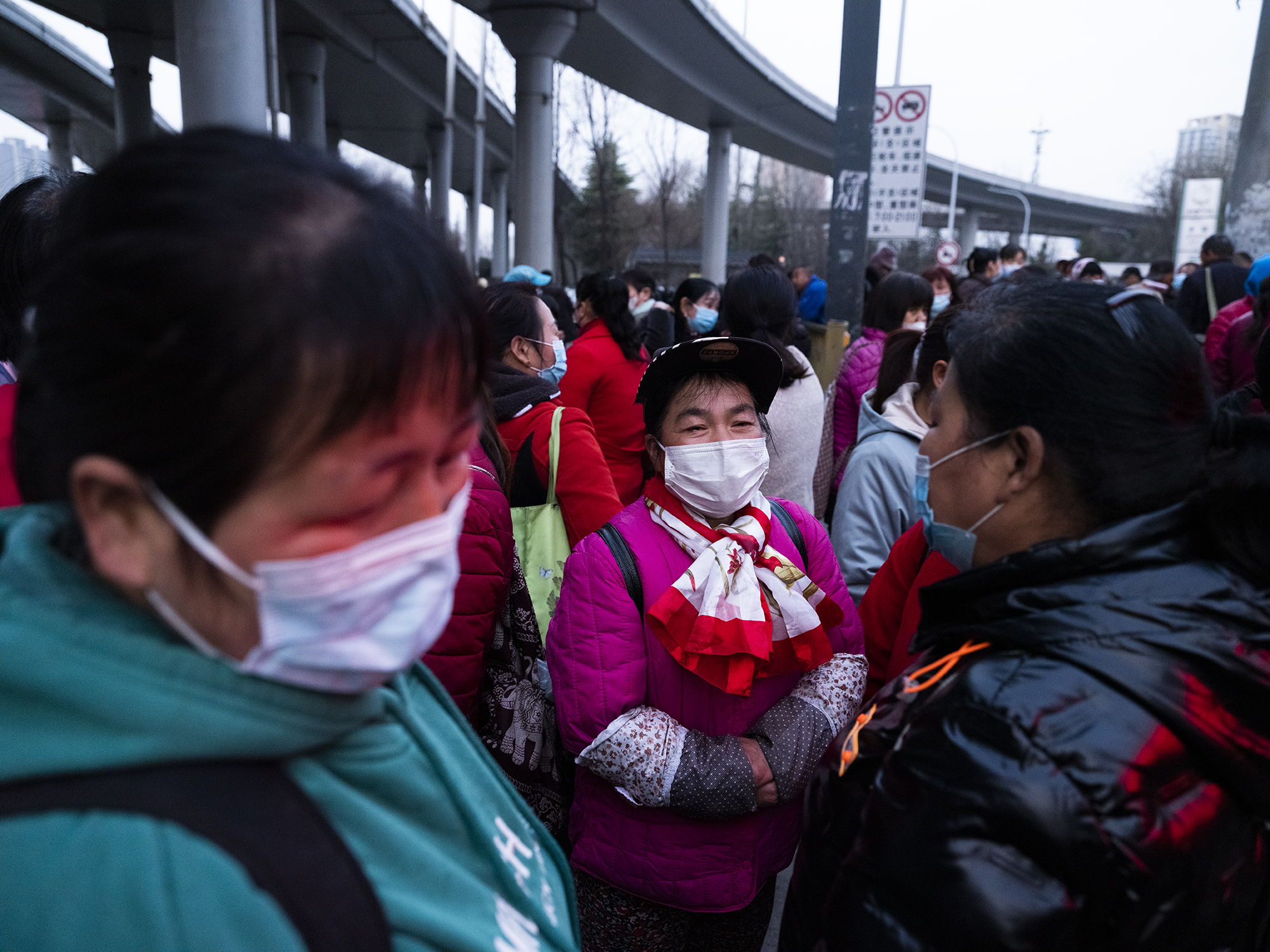73岁老人8千工资花6千请保姆,80岁老头每月花19000元请保姆