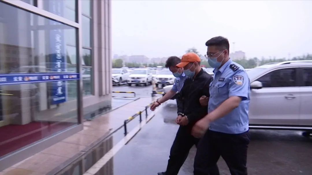 裸聊诈骗被骗11万怎么办,被裸聊诈骗40万