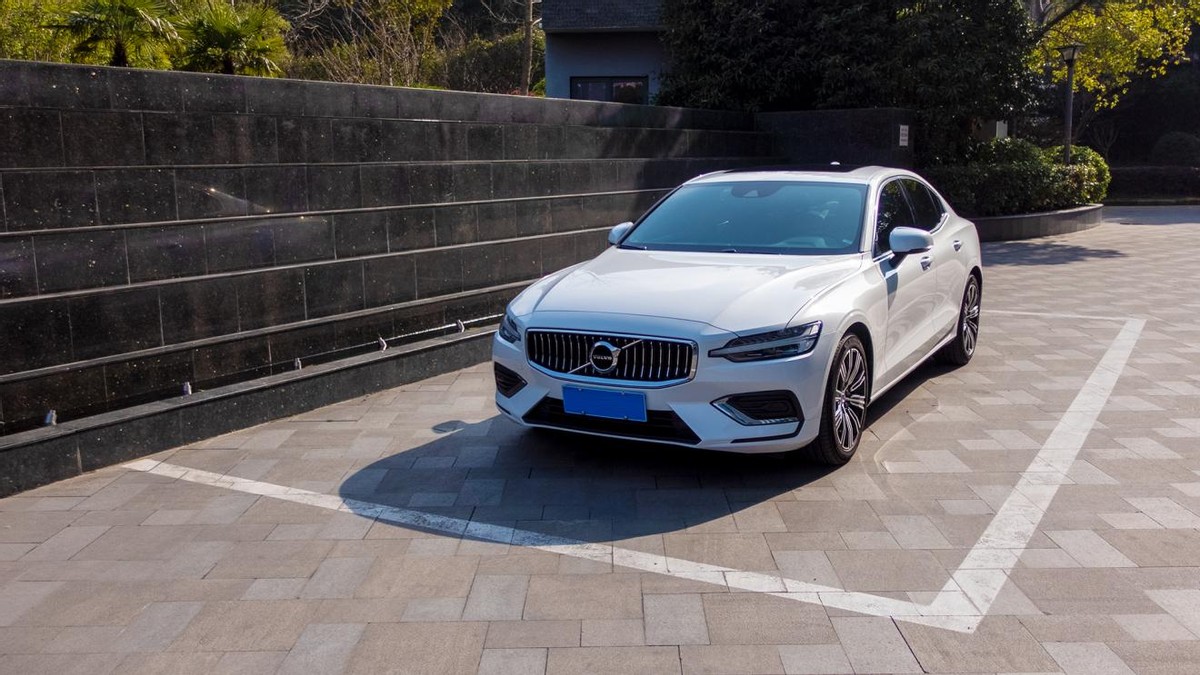 北欧绅士沃尔沃,北欧绅士和德系车