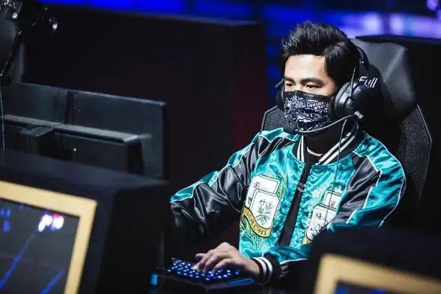 截止2020周杰伦代言了哪些品牌,周杰伦什么时候代言的可比克薯片