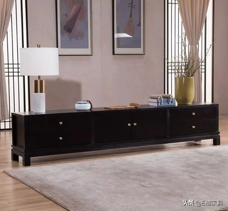 新中式电视柜两边放什么最好,新中式电视柜款式效果图