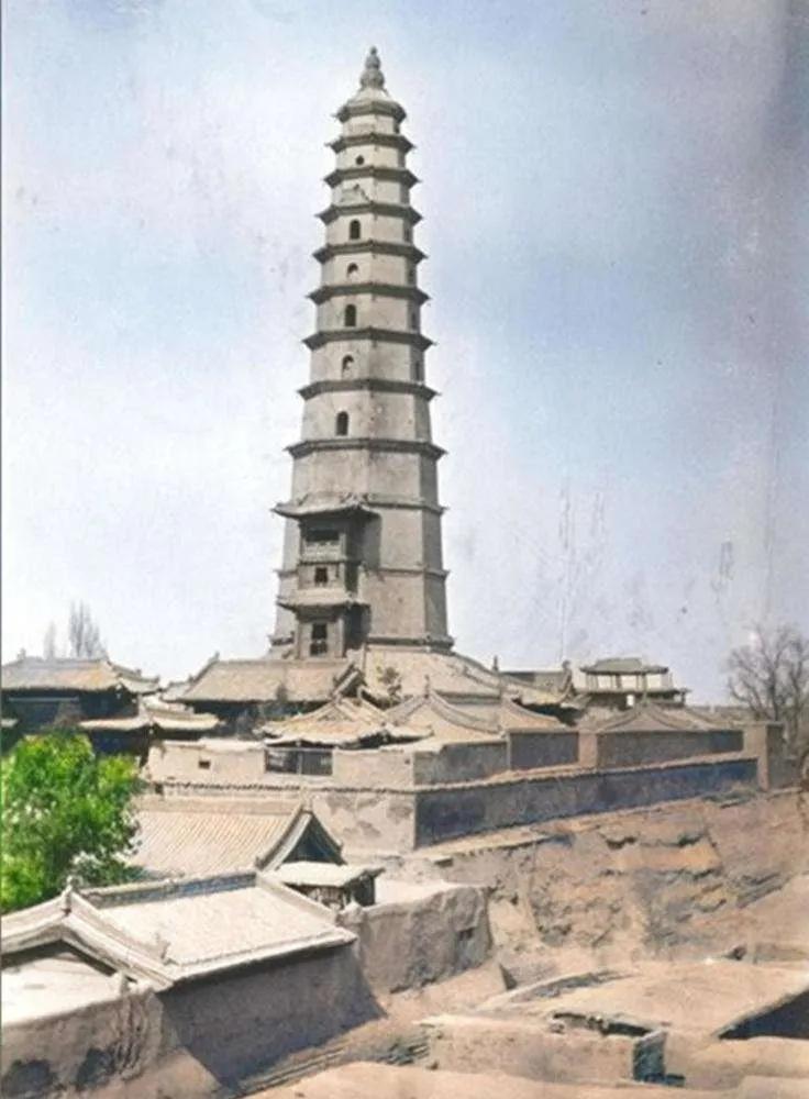 天地英雄传经典片段,天地英雄传原唱