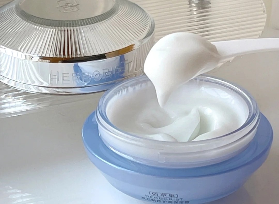 面霜保湿不油10多块钱,面霜百元以下推荐