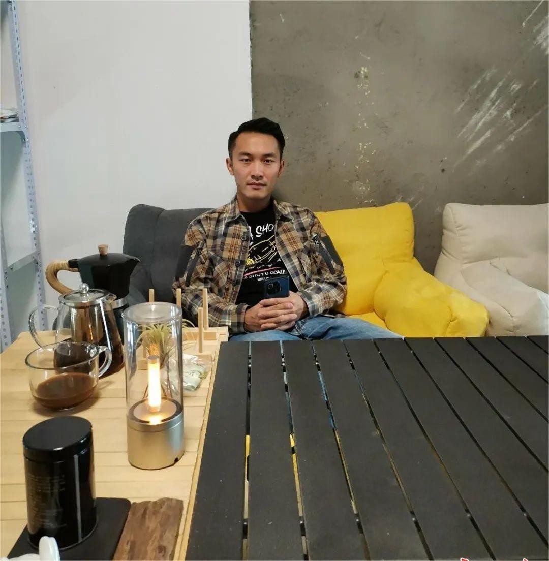 基装只花5000，小伙住进工业风新房，网友：这钱真花刀刃上了