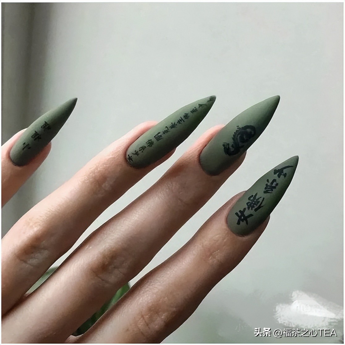 佛媛、茶媛、艺媛……还分级别？揭底“名媛”圈真实的鄙视链