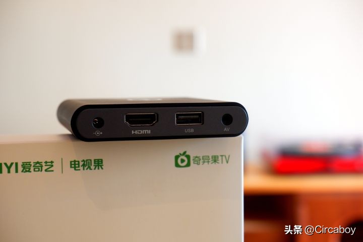 手机就可以投屏,为啥还要买个电视盒子?爱奇艺电视果6使用体验