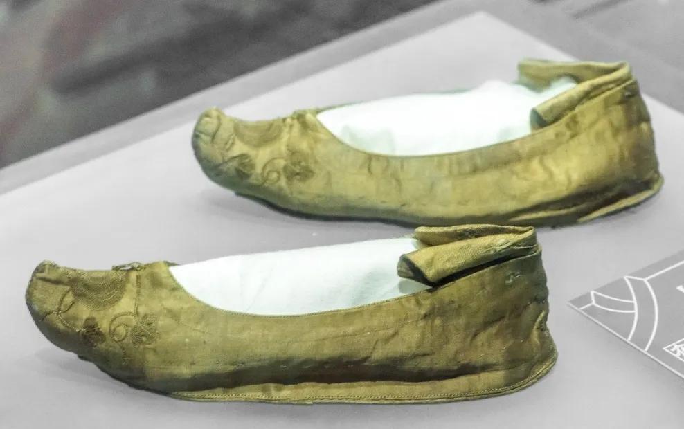 真实出土的古代鞋子,古人的鞋子长什么样
