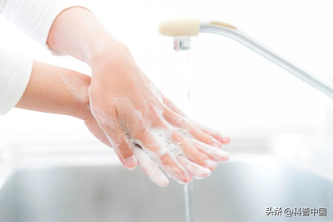 新冠列为乙类传染病有什么影响,新冠乙类传染病按甲类管理