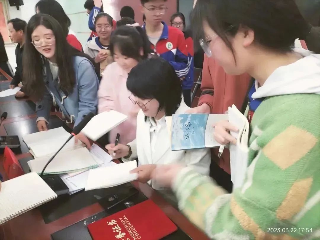 14年后的母校,回到母校上一堂课