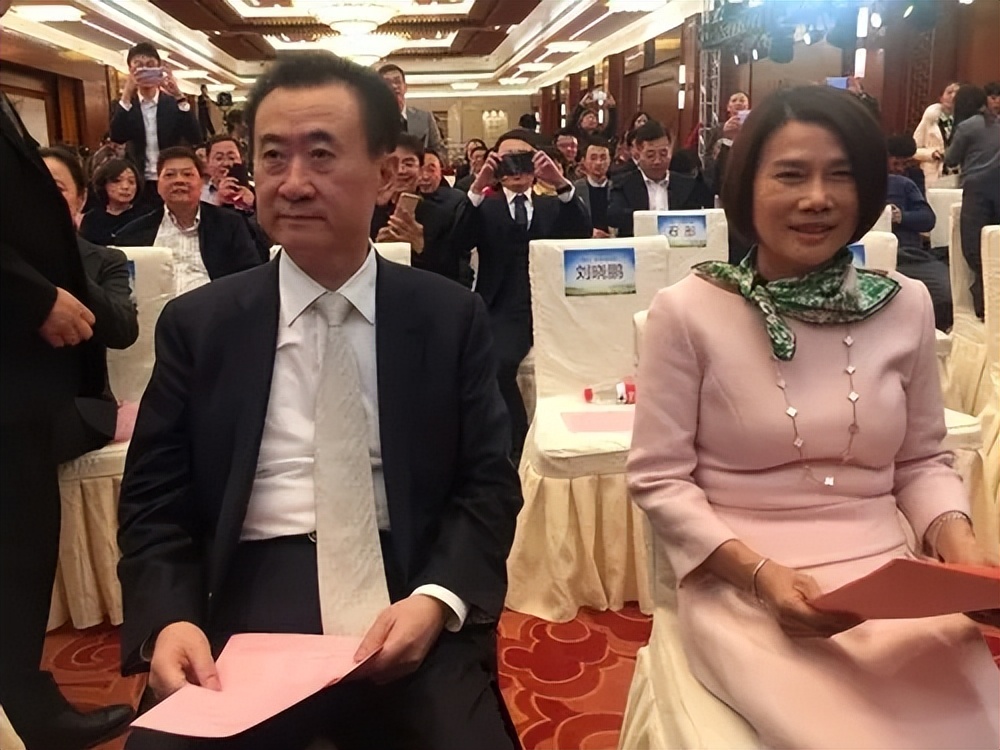 徐自发“反水”，格力立即拉来了刘强东，董明珠真的很有一套