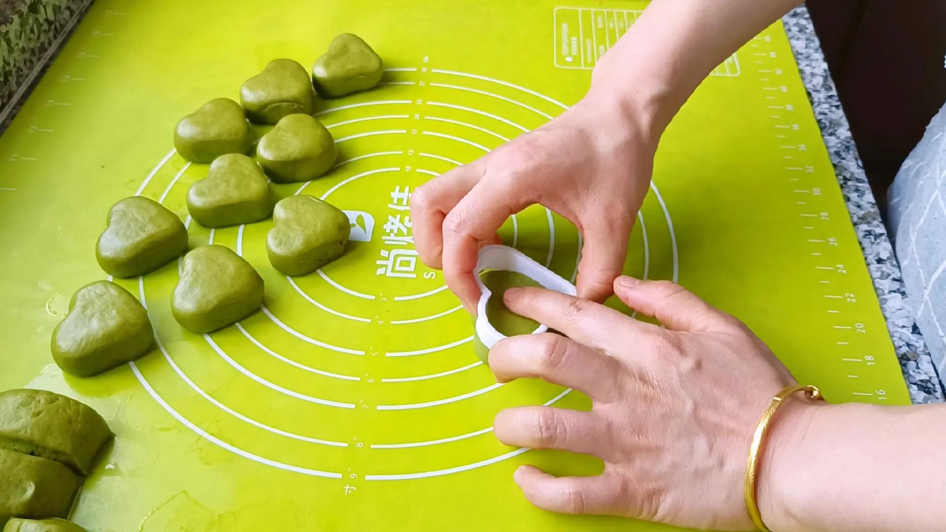 天气热给孩子做点解暑的菜,夏天宝宝可以多喝绿豆汤解暑吗