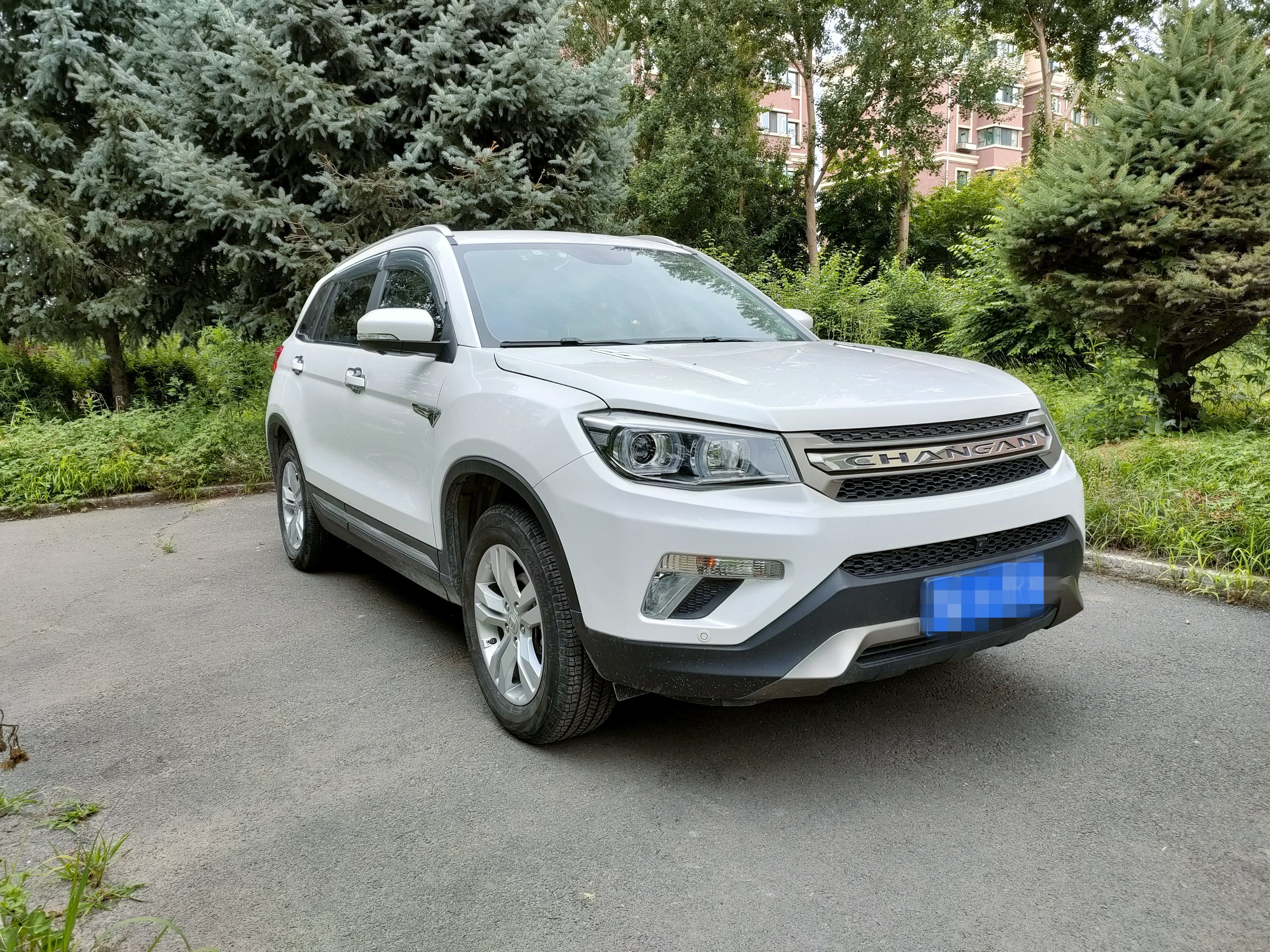 自制夏季玻璃水最佳配方不伤车,如何自制汽车玻璃水清洁效果好