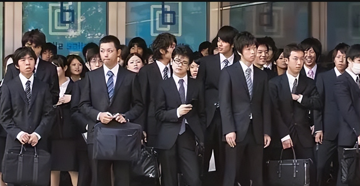 去国外留学镀金选哪里,出国留学镀金的时代过去了么