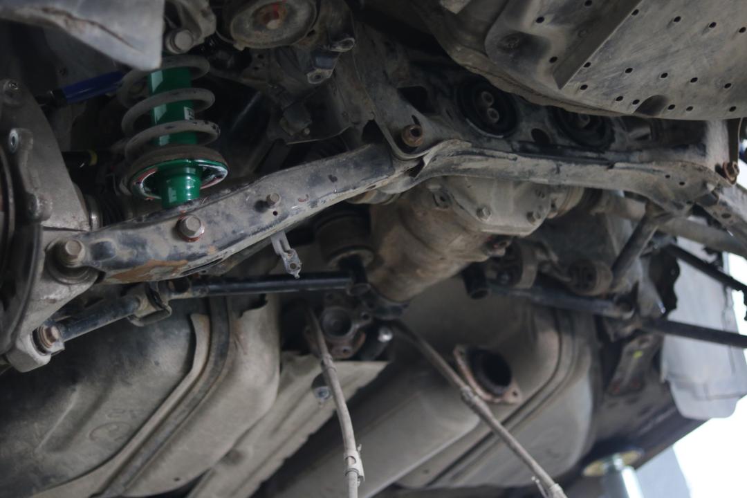 皇冠3.0经典老车翻新复活视频,13代皇冠全车翻新泉州地区