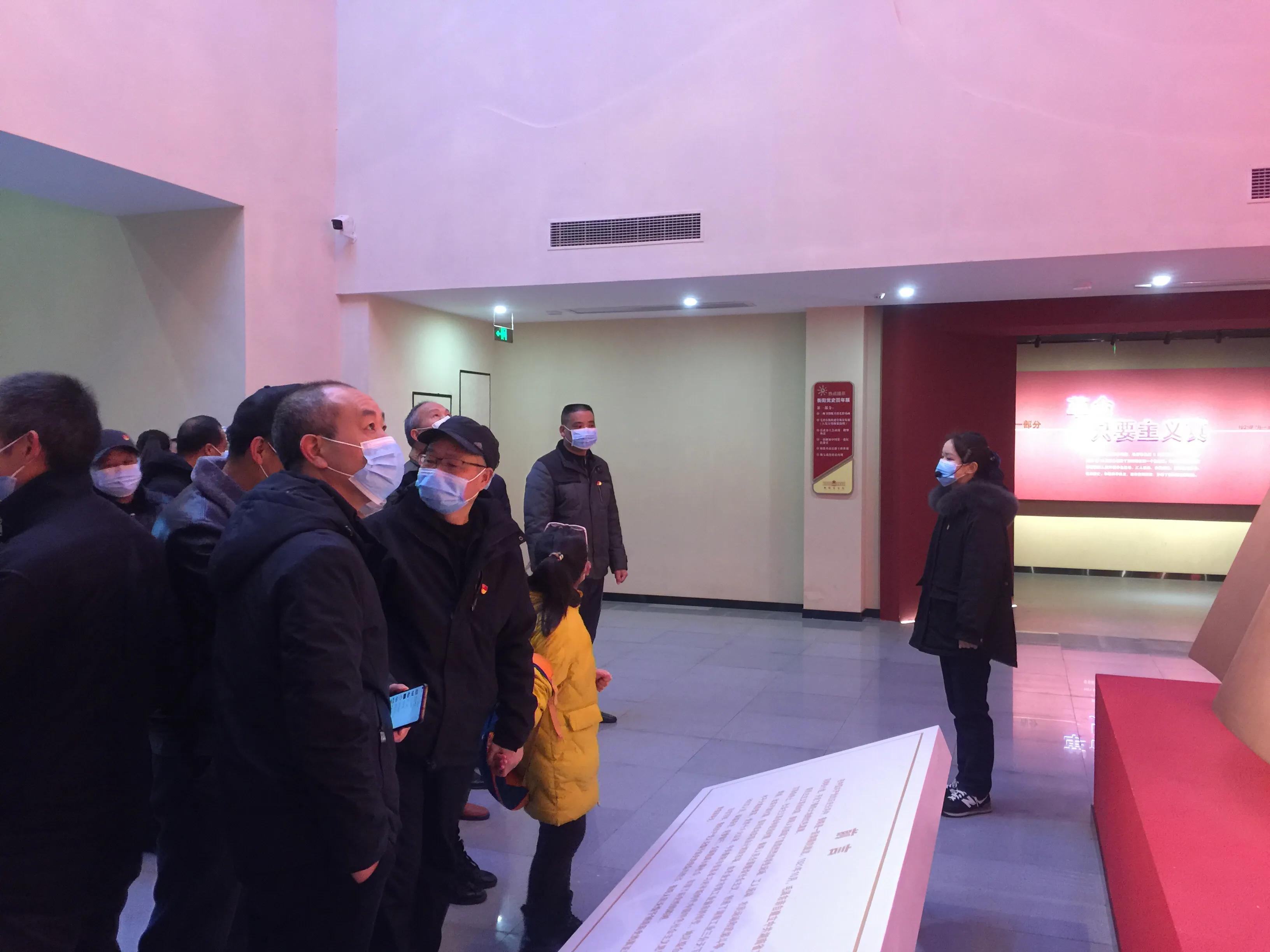 同心学党史携手开新局,以党史学习推动开新局