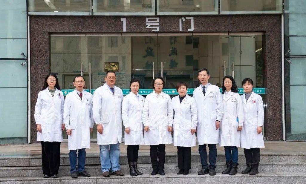 如何制定“最佳治疗”方案,使患者受益最大化?重庆大学附属肿瘤医院重磅推荐这11个多学科联合诊疗团队