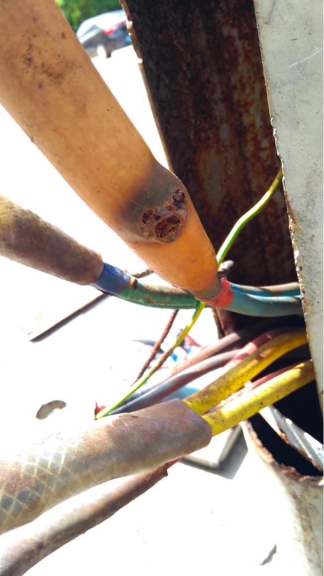 路灯主电缆和路灯配线接线图,路灯引线与电缆接头