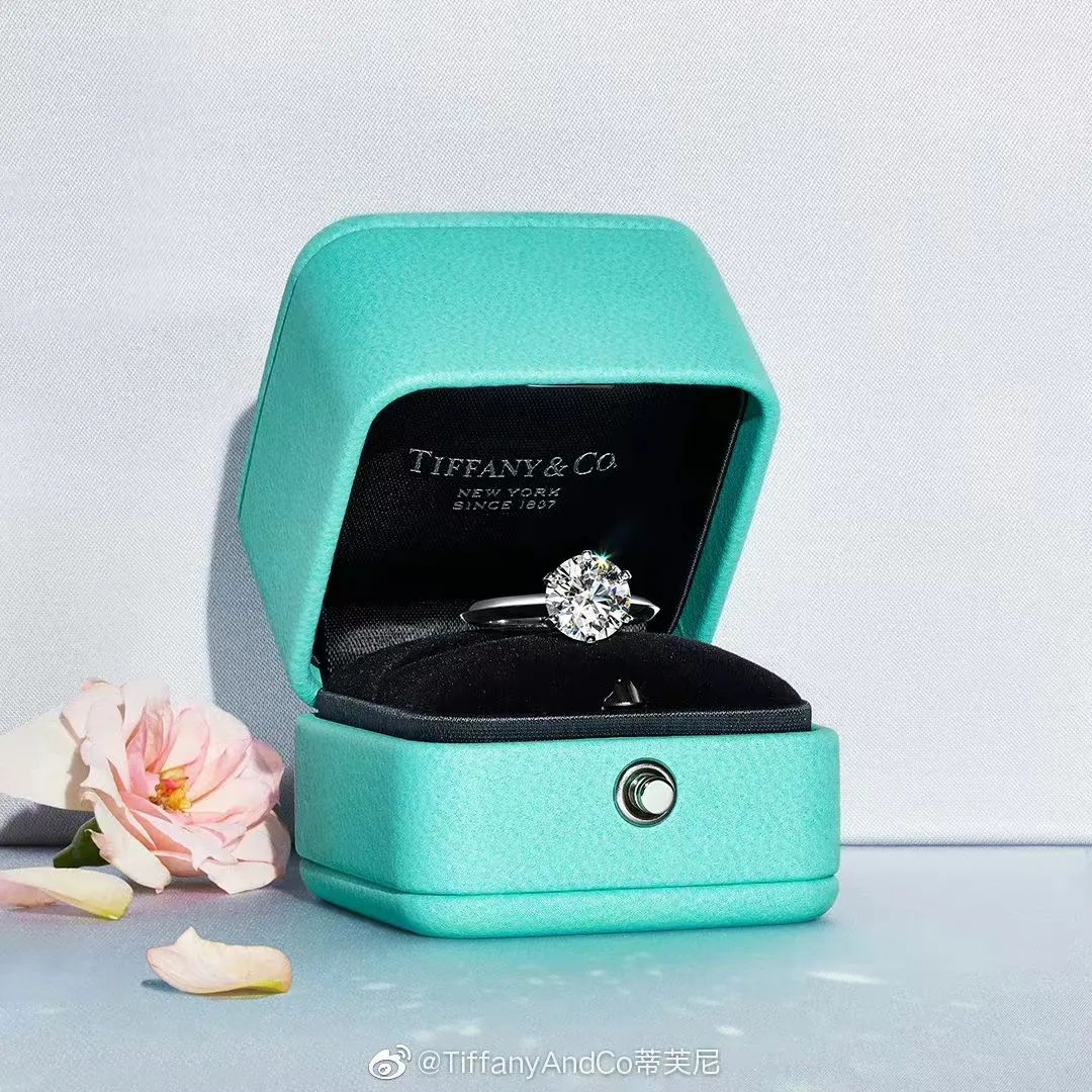 何超莲上亿珠宝,何超莲全球独一件珠宝