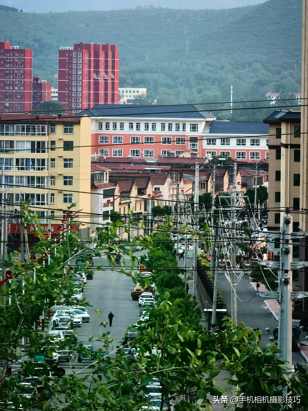 手机拍照避免照片模糊必学技巧,华为手机拍出的照片模糊怎么回事