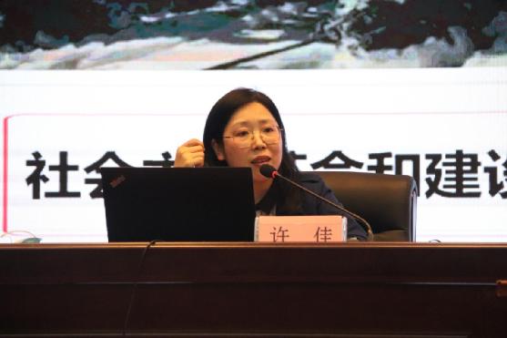 龙中医举办2021年度“青马工程”大学生骨干培训班结业仪式