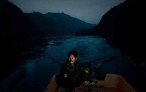 捞尸人夜晚捞尸全过程,民间真实的捞尸人