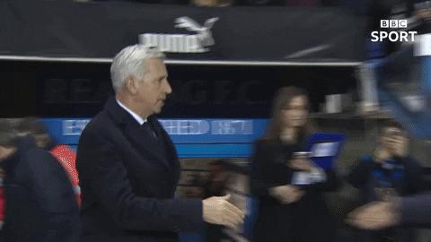 为什么足球运动员秃顶,为什么足球运动员会脱发