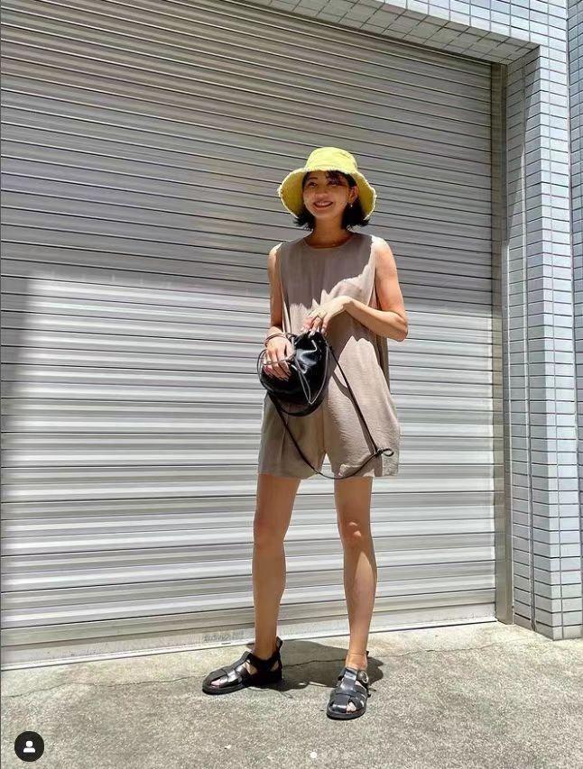 今年夏季最流行的凉鞋单鞋,今年最流行凉鞋老爹鞋