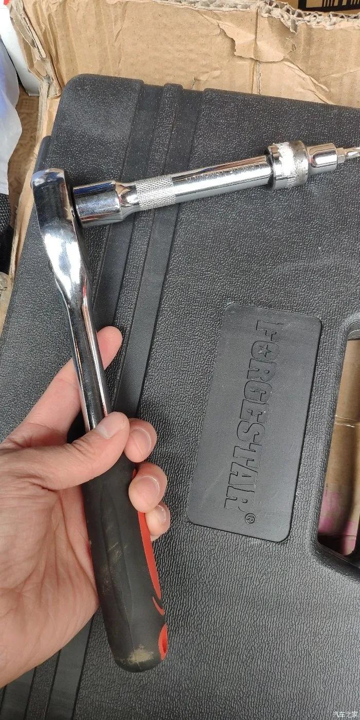 宝来节温器总成更换视频,更换节温器怎么试车