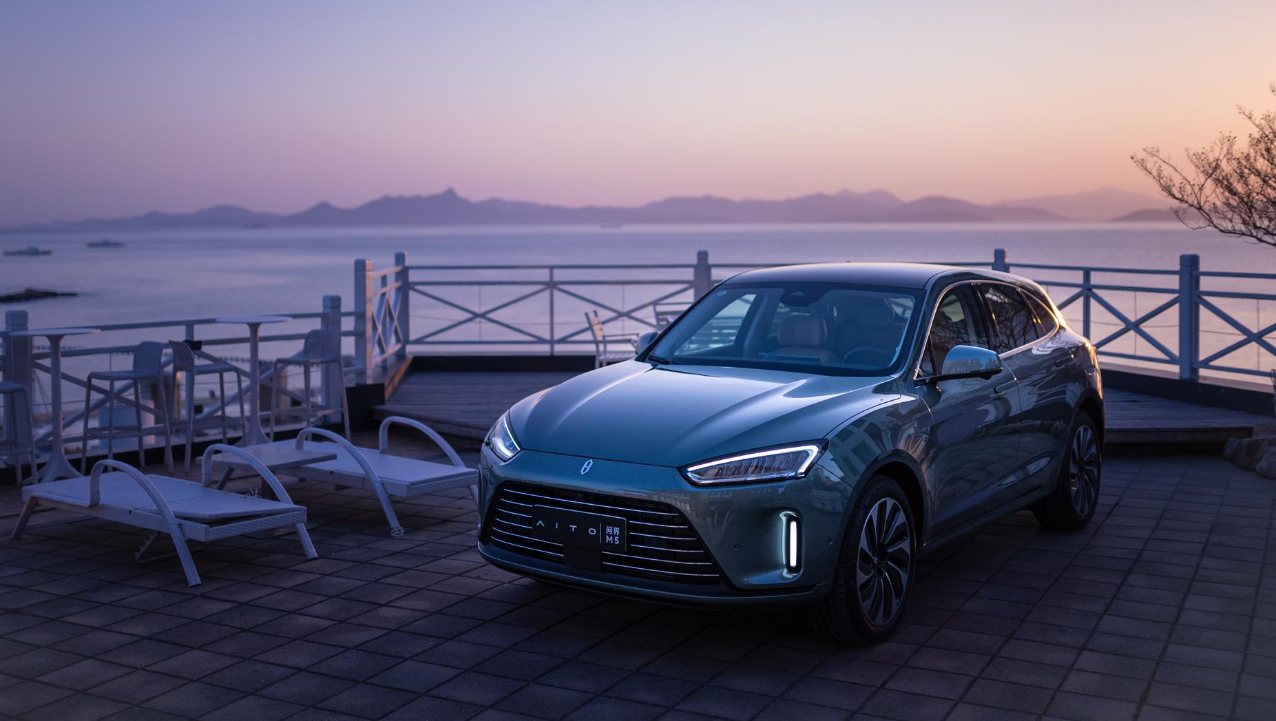 问界m5是大型suv吗,问界m5是中型suv吗