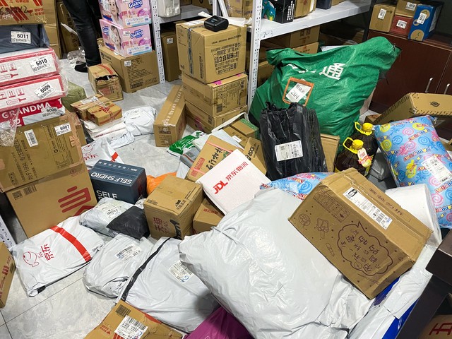 这个社会为什么越来越难赚钱了,普通老百姓为什么赚钱那么难