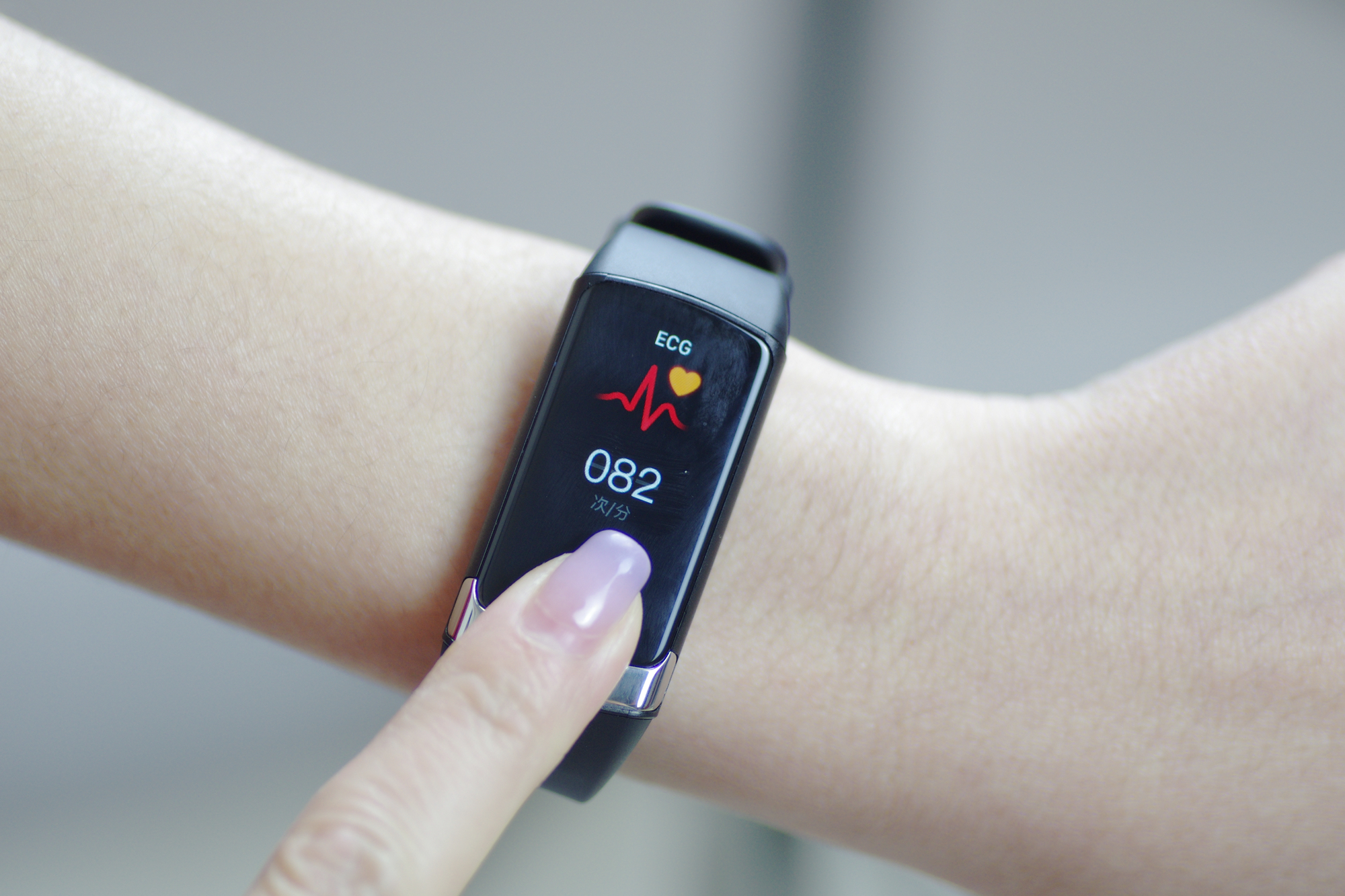 无创测血糖手表监测血压心率,心率血糖监测手环测评