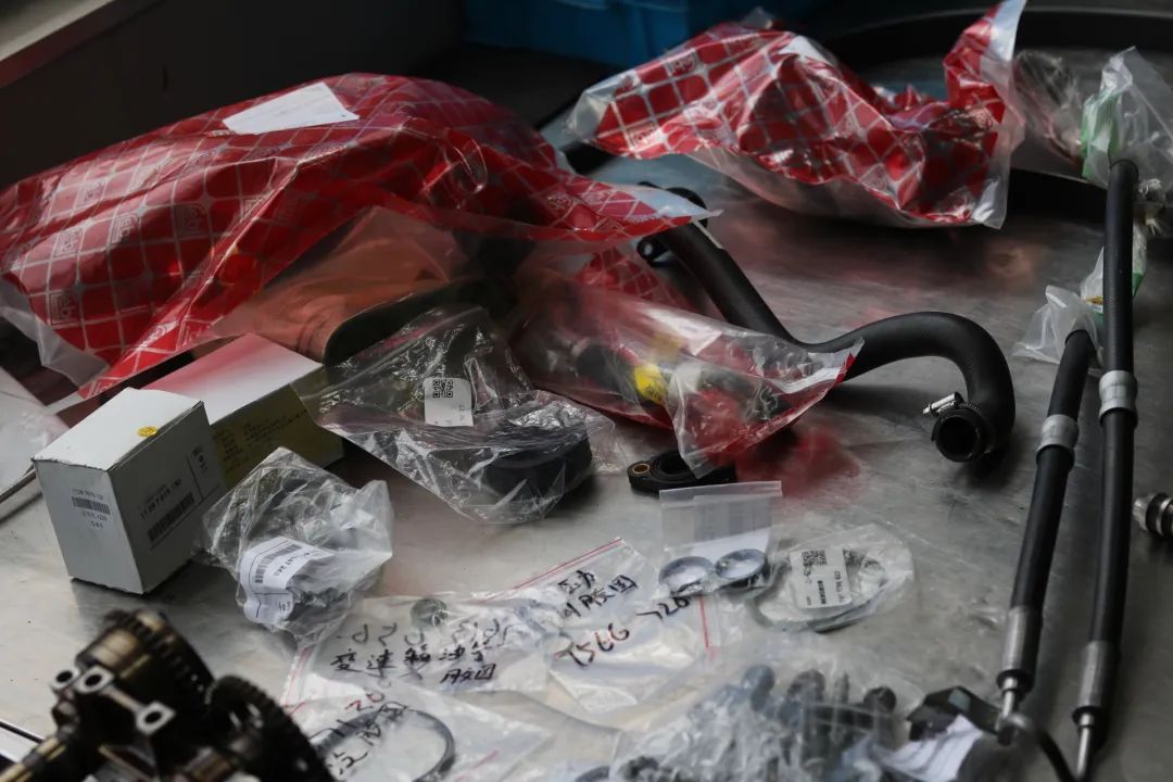 经典老车宝马x5翻新,宝马x5二手车整备翻新费用