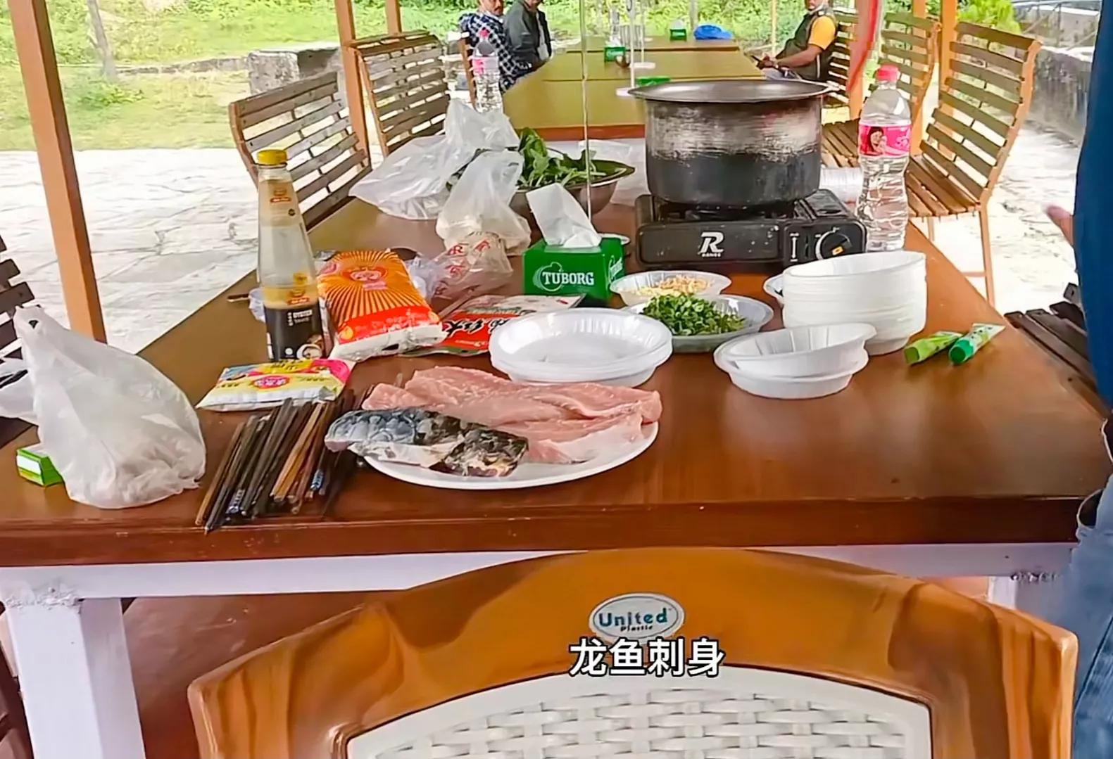 尼泊尔：铁打的别墅流水的网红你方唱罢我登场分分合合又一年