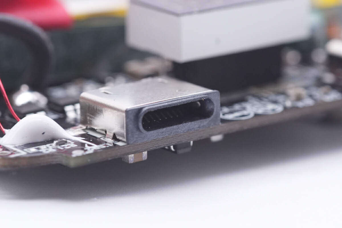 mophie磁吸充电宝拆解,希品快充专用充电宝