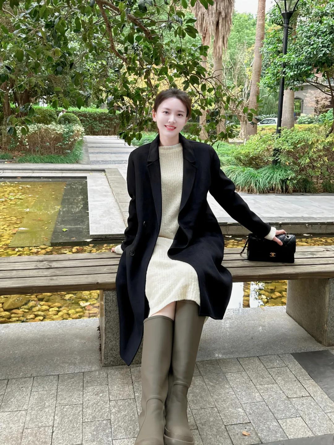 黑色连帽针织衫搭什么颜色的大衣,针织大衣配什么内搭最好看