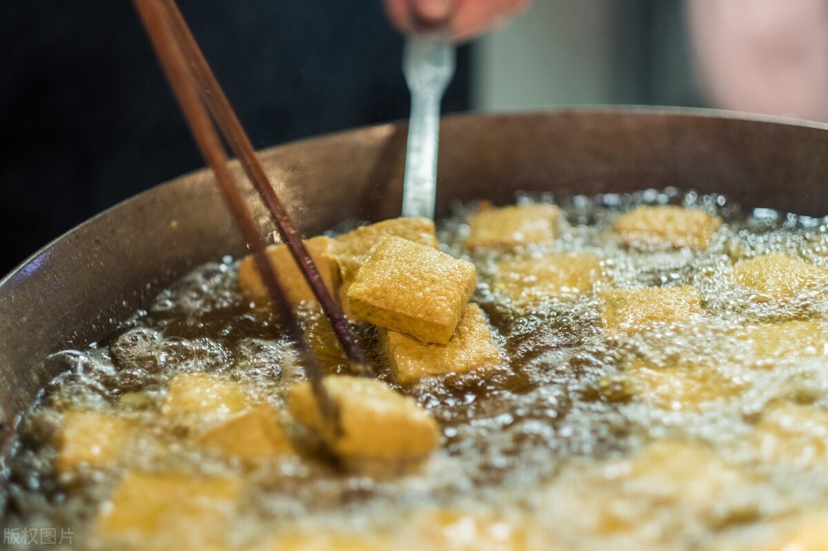 油怎样才能炸酥,如何保持油锅炸的食品酥