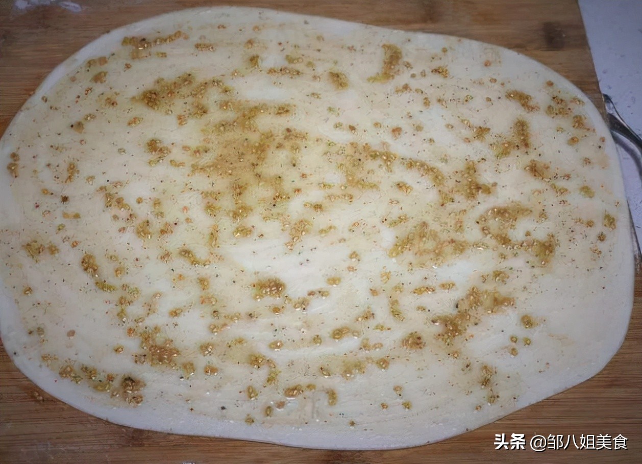 烙饼怎么烙才不发硬,做烙饼怎么才不会粘锅