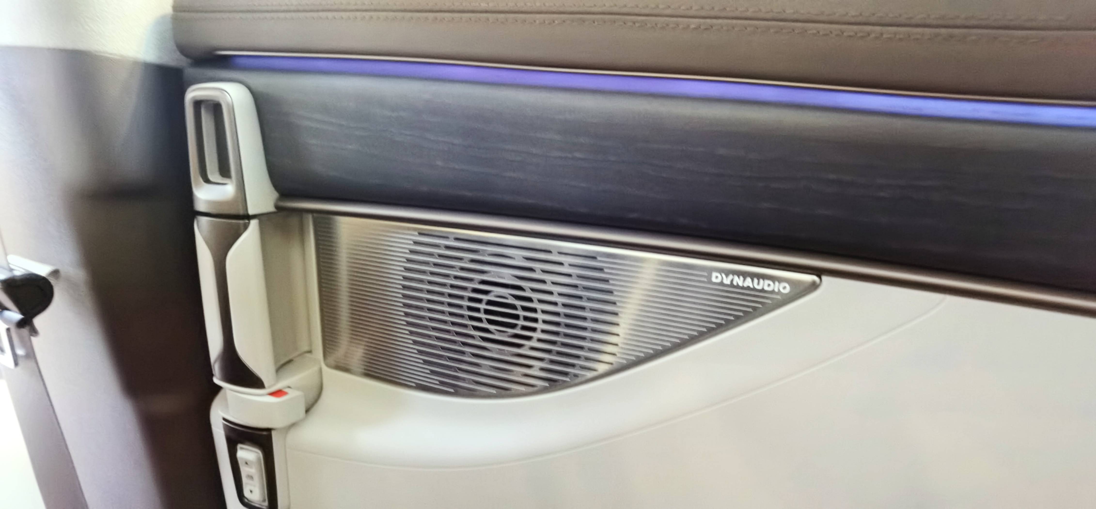 腾势d9最新试驾,腾势d9如何定义豪华全能mpv