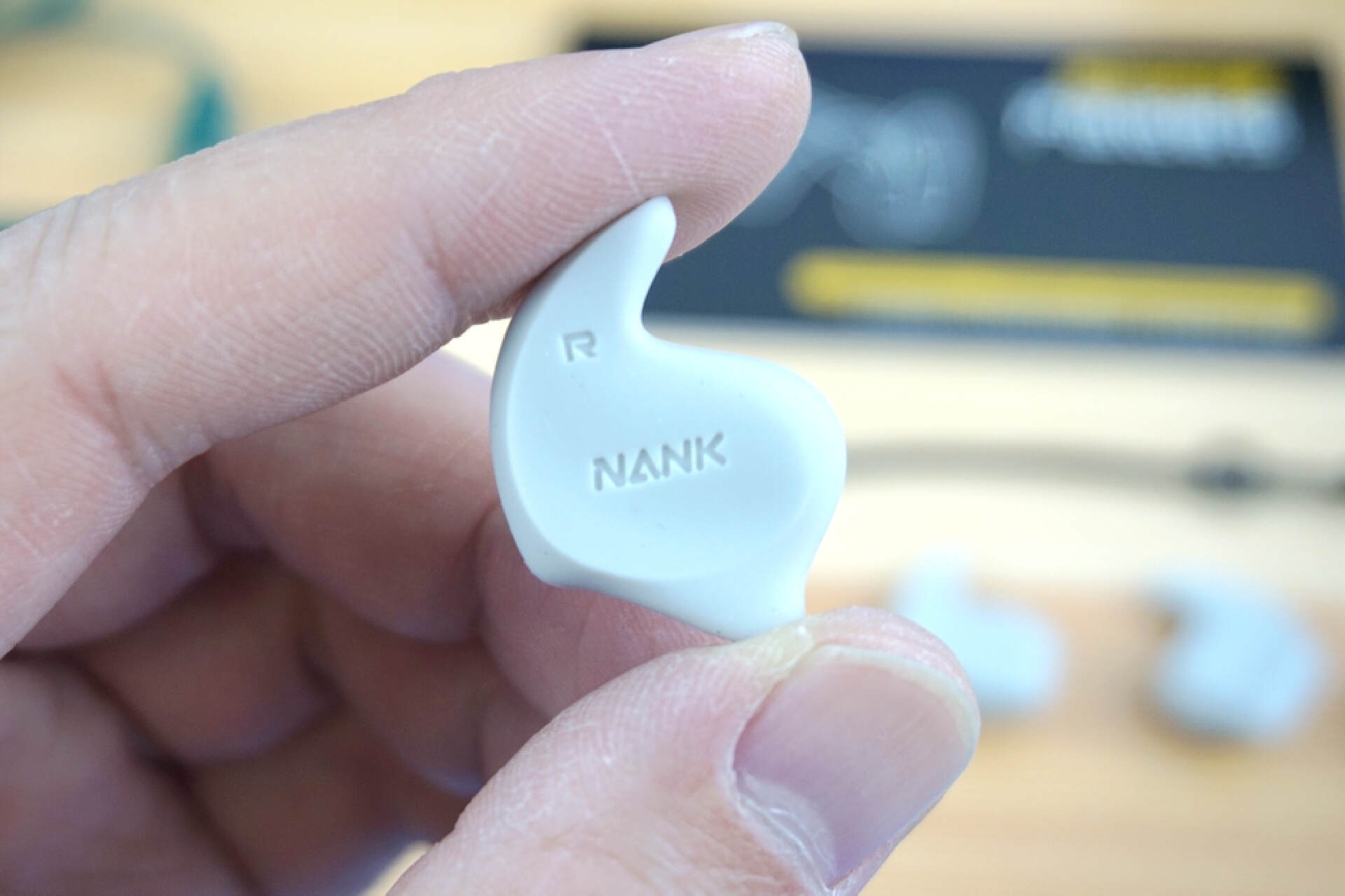 几十块钱的骨传导耳机是智商税吗,300元骨传导的耳机性能