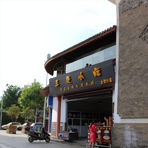 昆明美食推荐南屏街米线,云南米线美食攻略