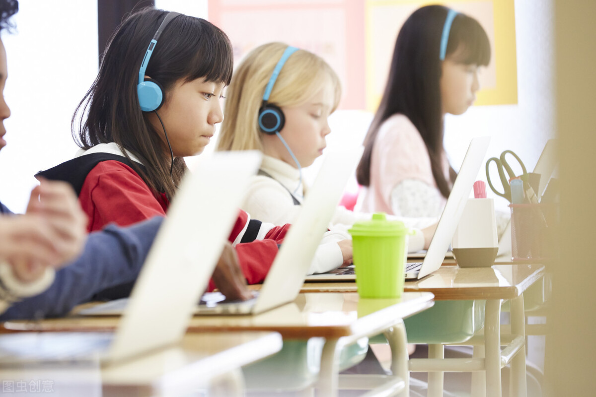 出国留学的100个建议,分享4种出国留学的途径